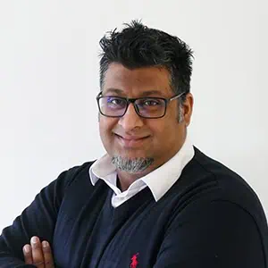 CSA medewerker Romeo Badulkhan