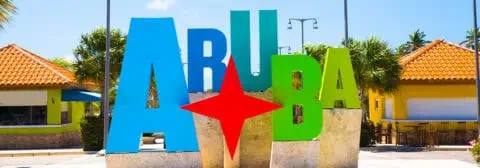 Kleurrijke letters aruba op plein